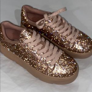 Beautiful rhinestone rose gold sneaker